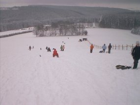 Die Klasse 5a am Fachtag 2003 im Wintersportgebiet