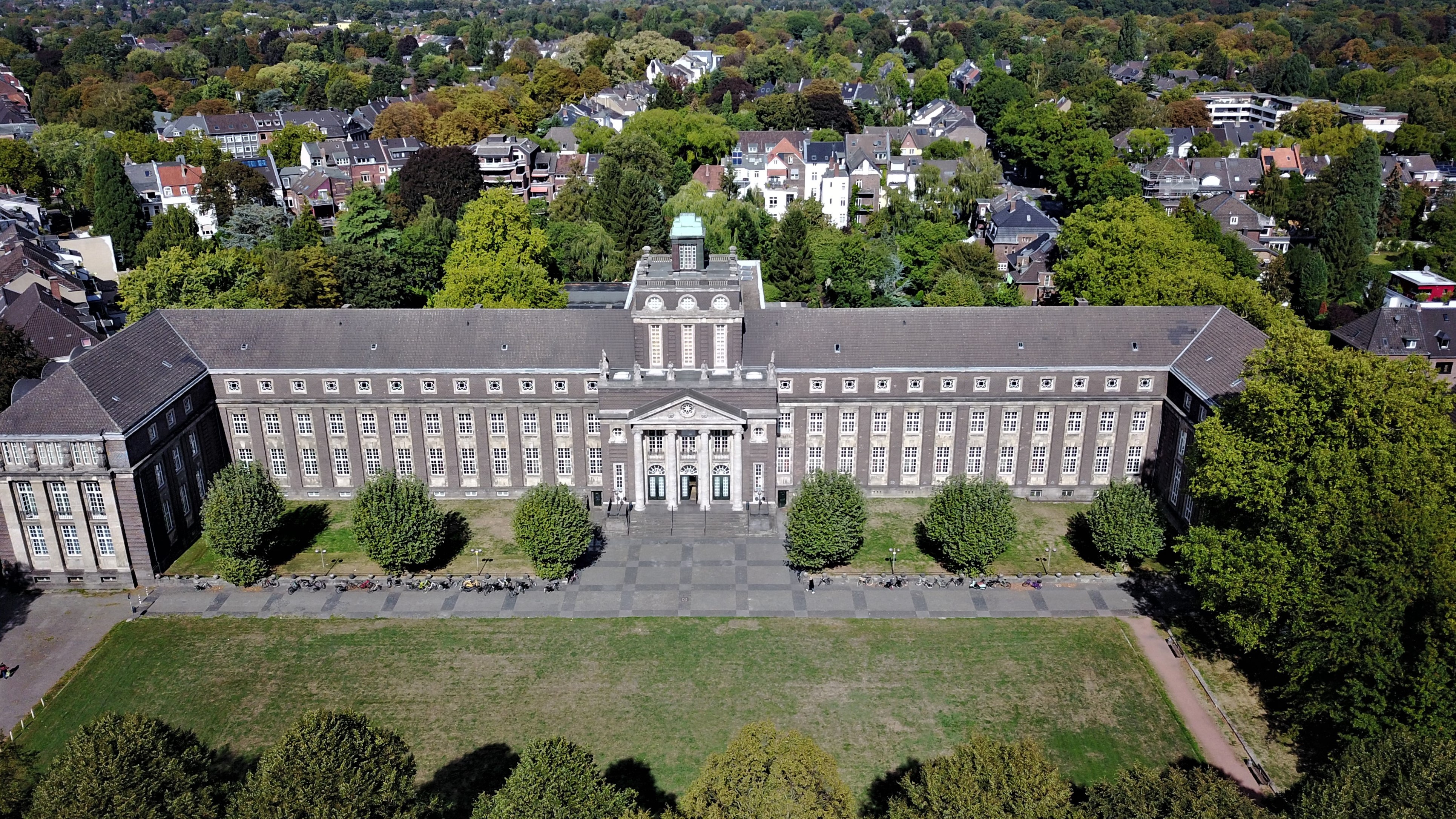 Willkommen am Moltke | Gymnasium am Moltkeplatz